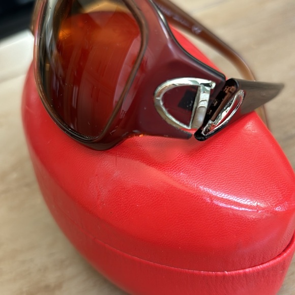 Valentino Sunglasses - Picture 4 of 12